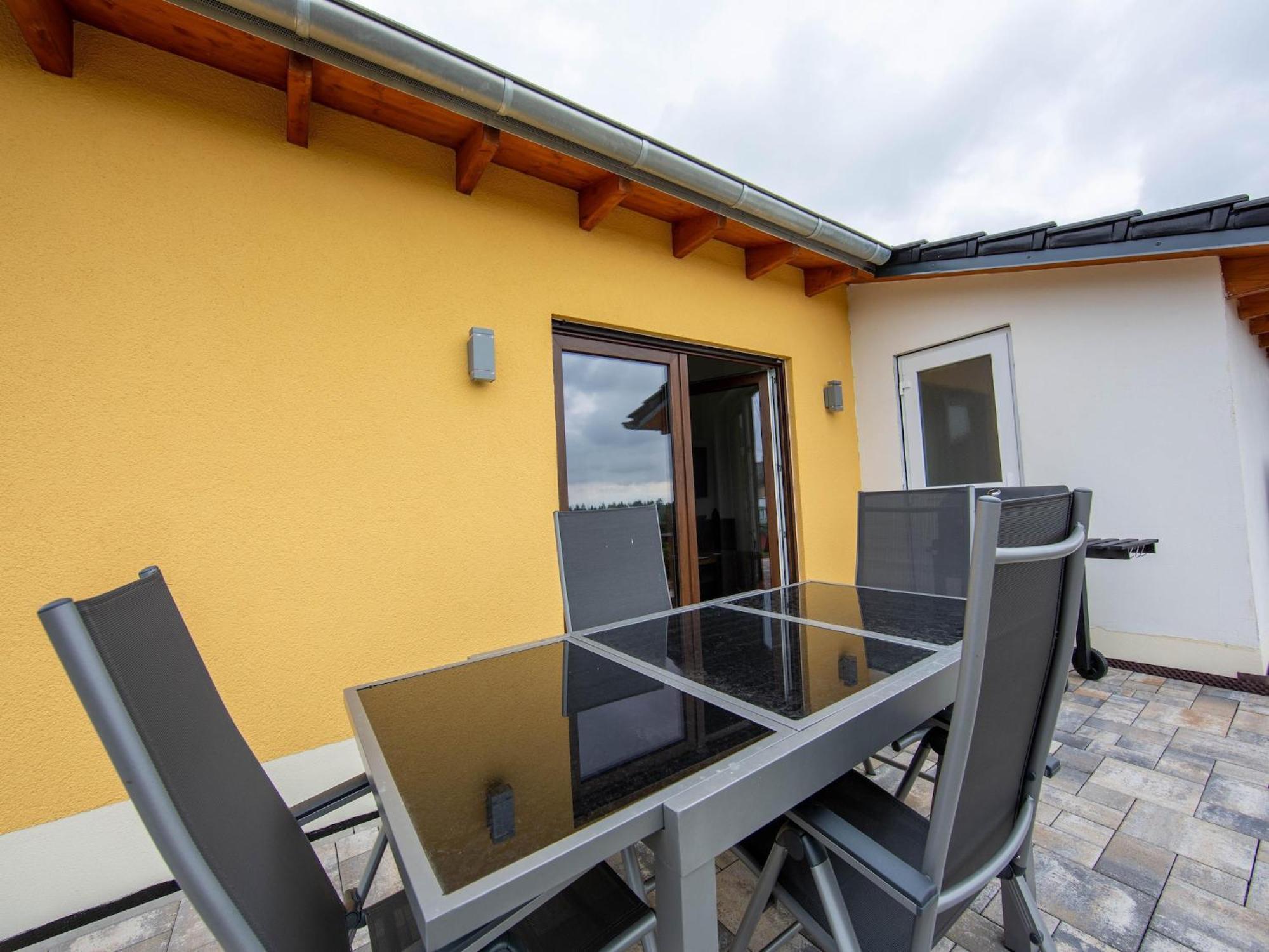 Tranquil Holiday Home In Filz In The Eifel With Garden Exteriör bild